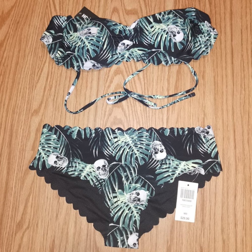 skulls Midnight bikini set.